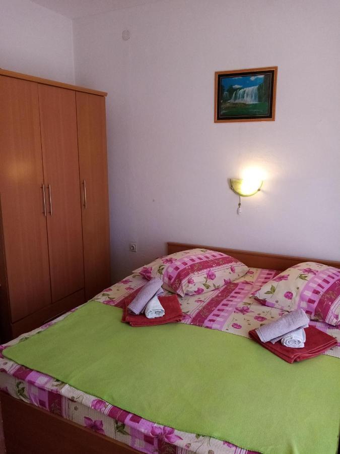 Apartments "Sun-Sea" Lopar Εξωτερικό φωτογραφία